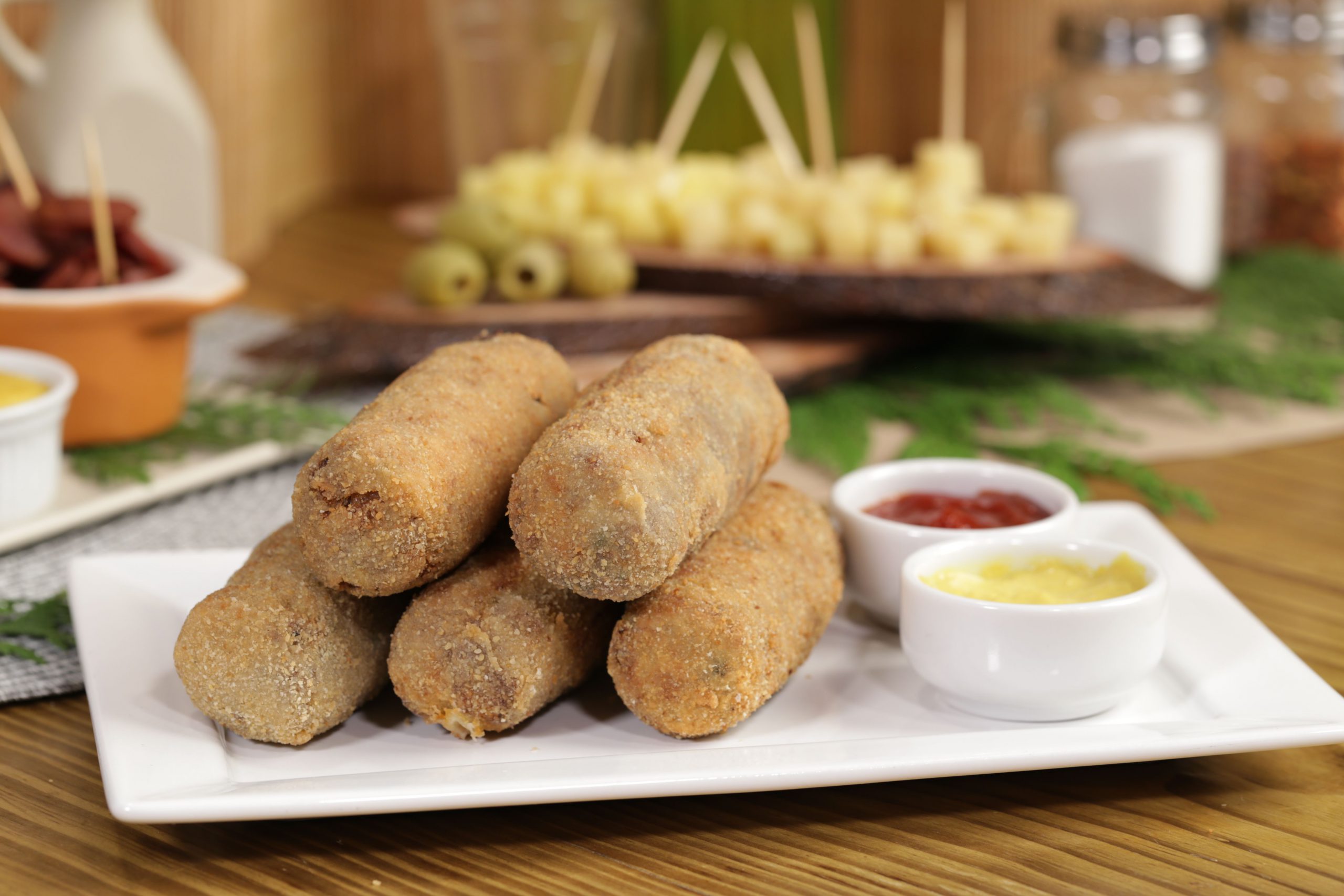 Croquete de carne e queijo