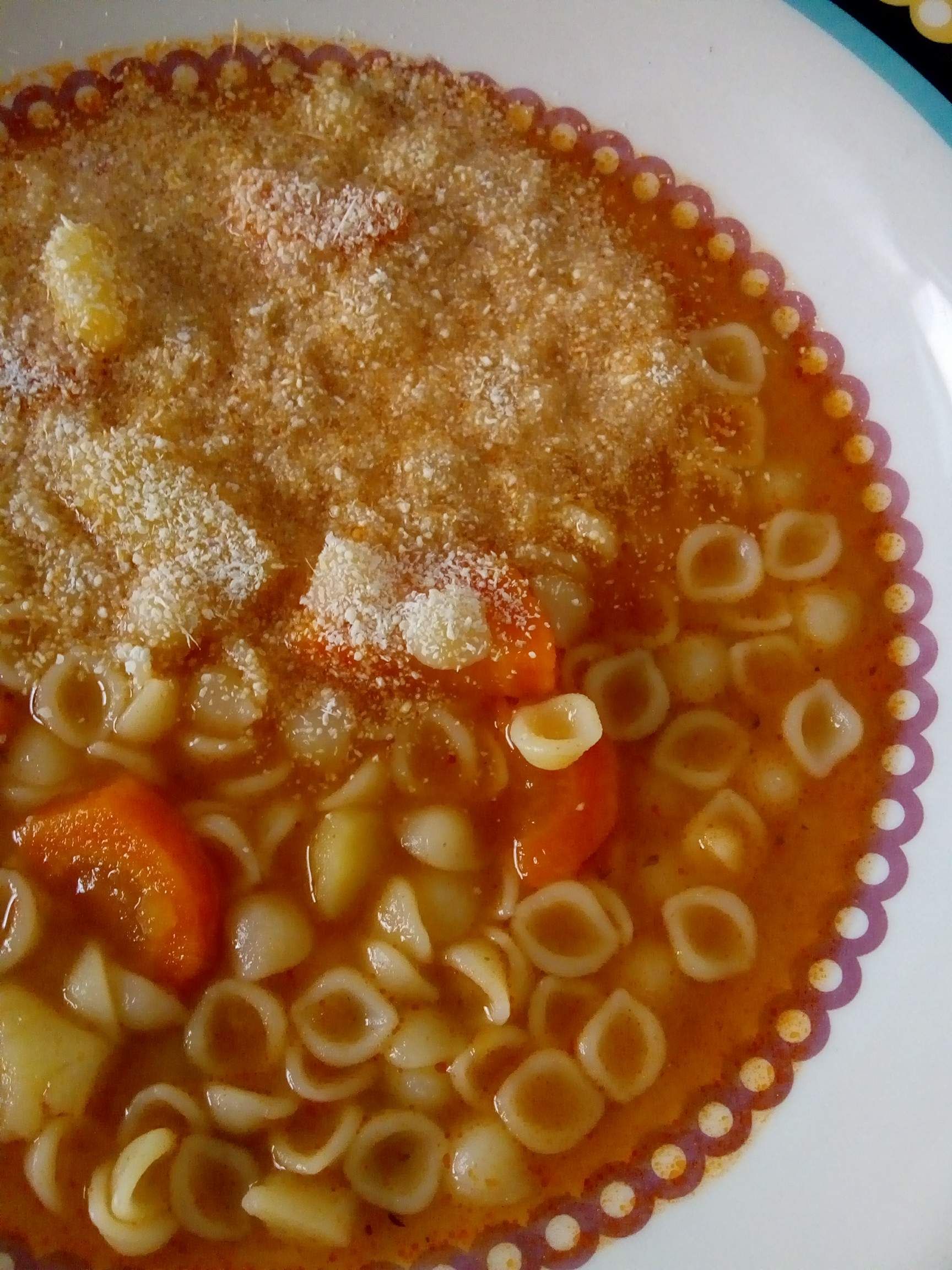 Pirão de sopa vermelha vegetariana