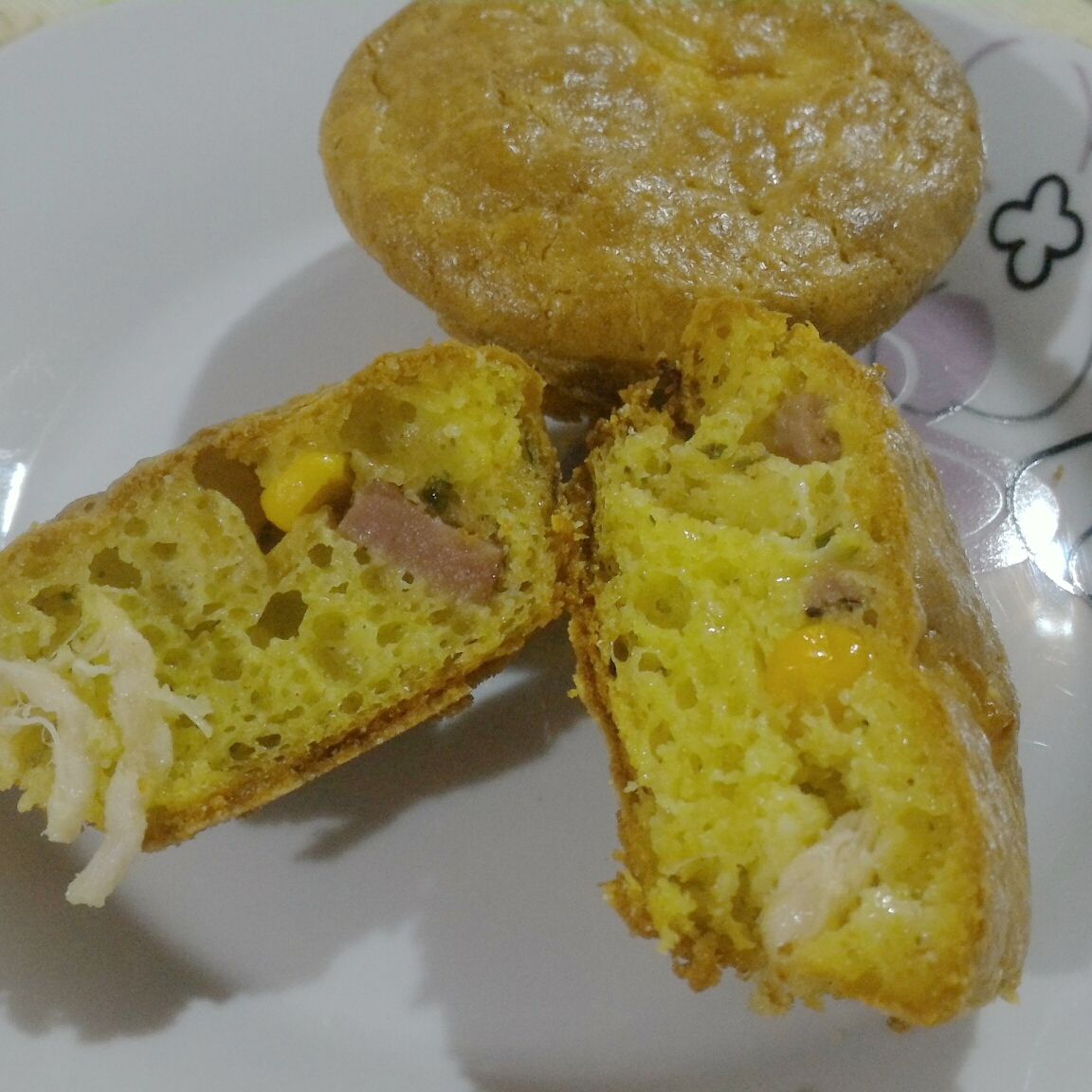 Torta salgada de fubá