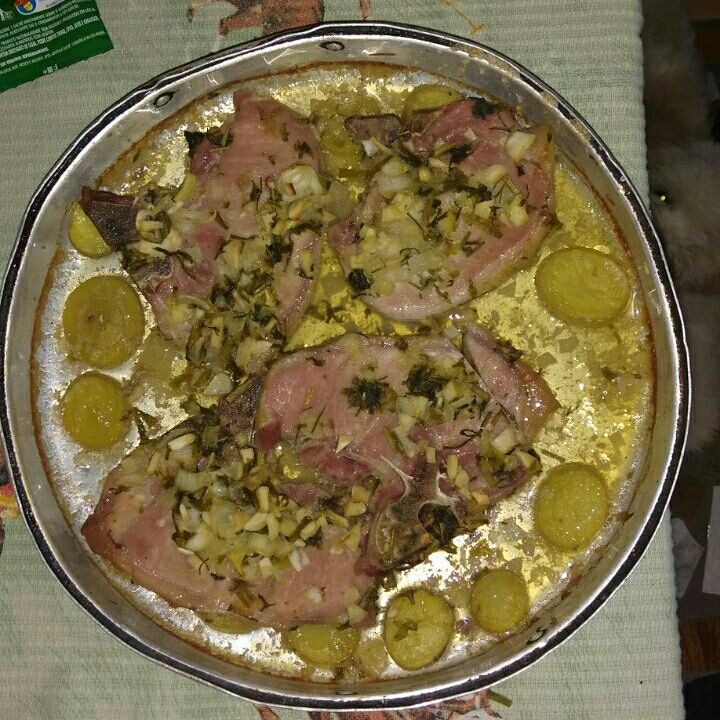 Bisteca assada na cerveja e batata