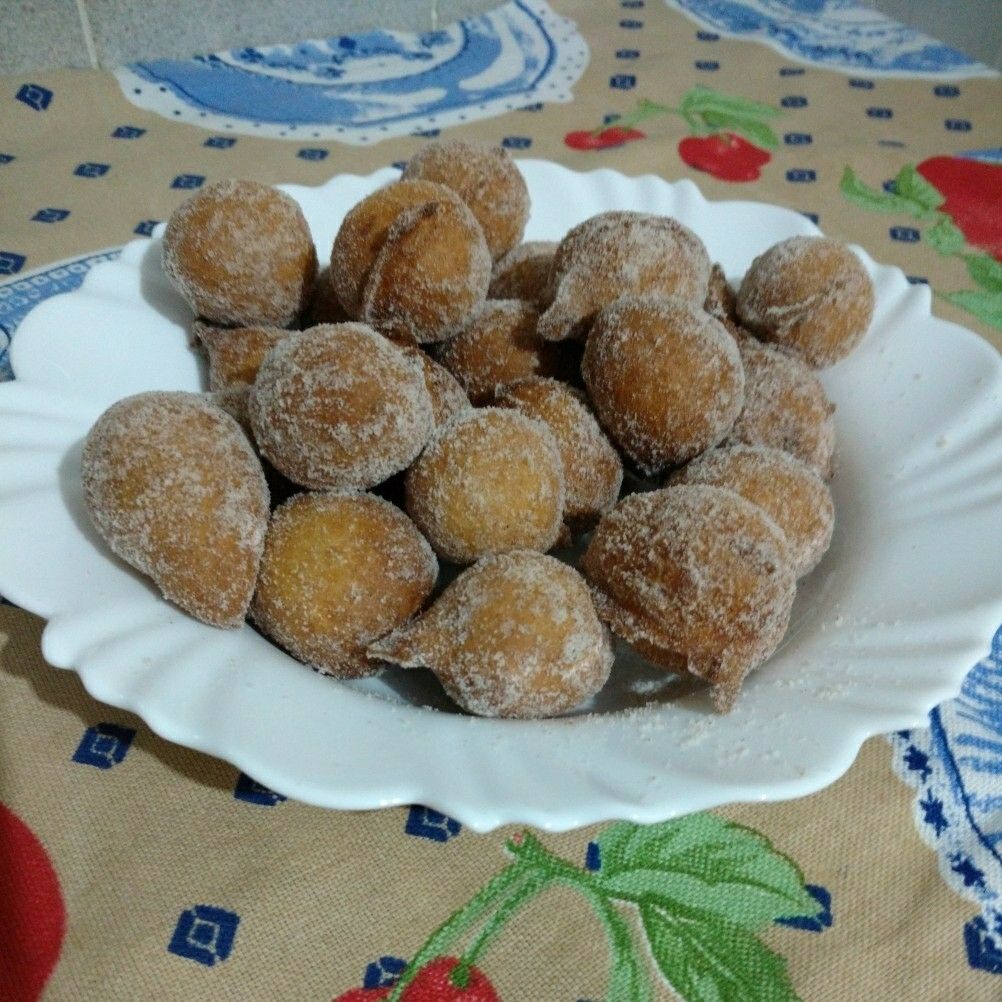 Bolinhos de chuva da Carminha