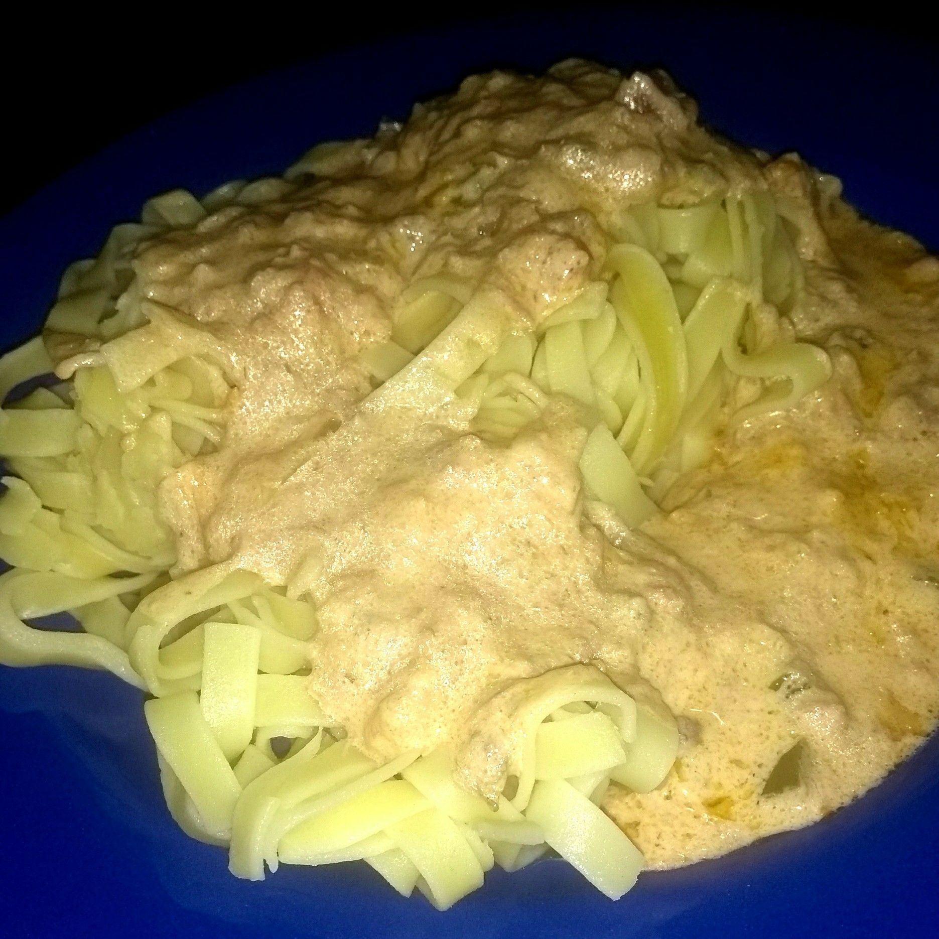 Penne ao molho branco com atum