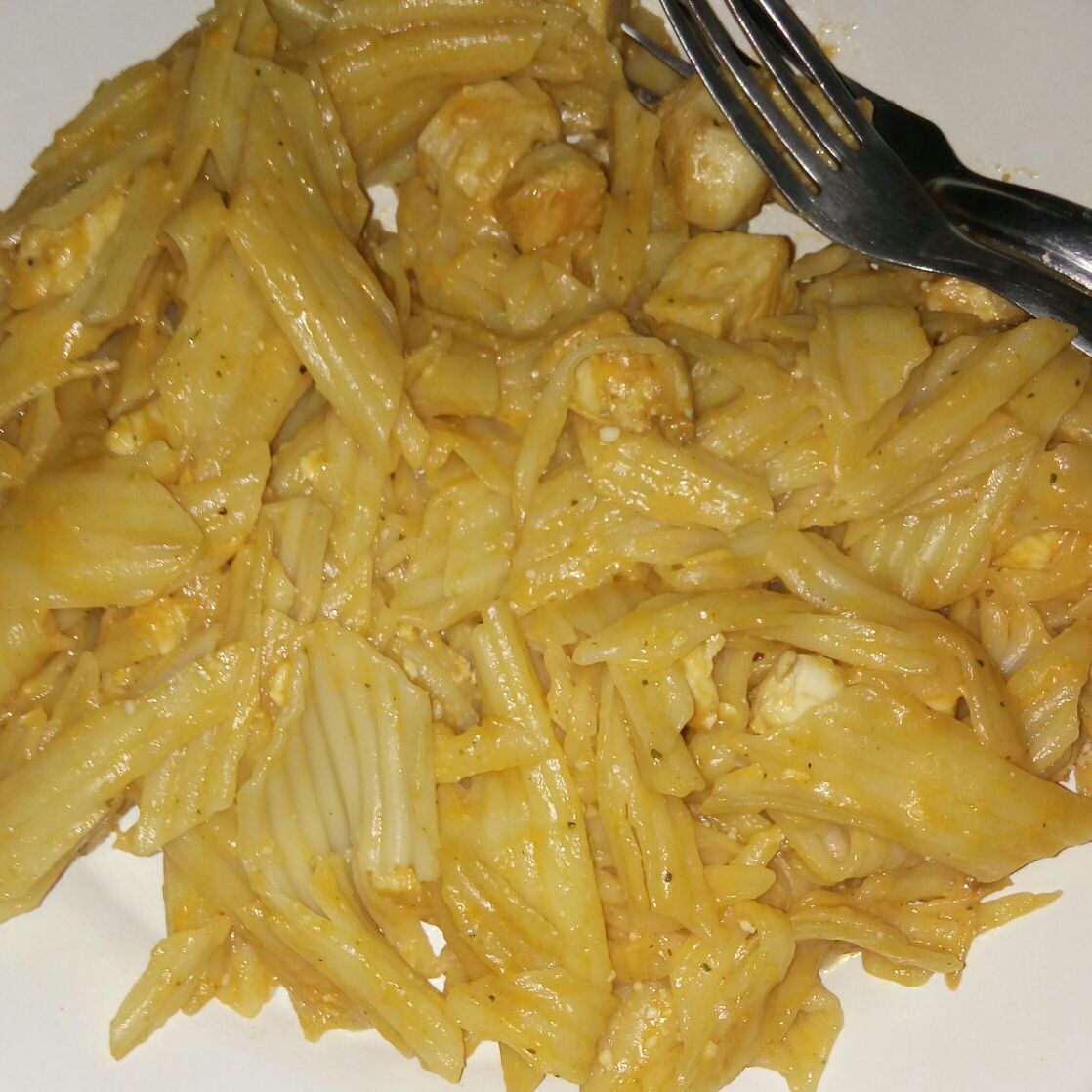 Penne com frango