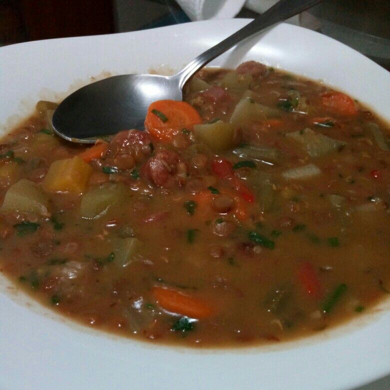 Sopa de lentilhas