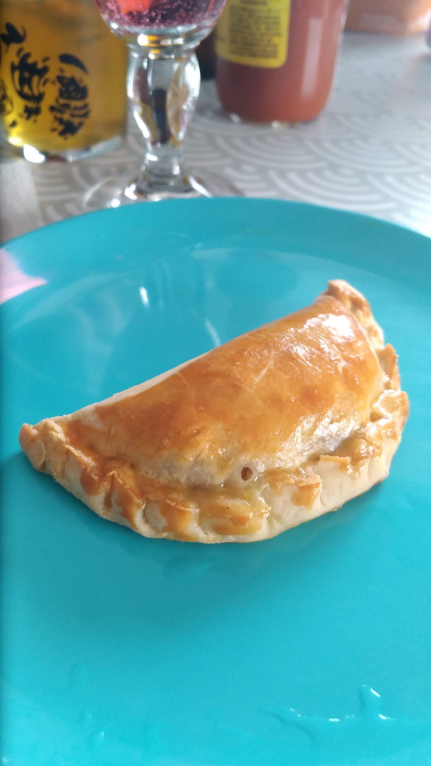 Empanada argentina de carne com cebola